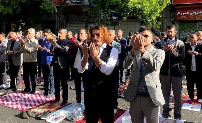 جانی دپ ایرانی این بار در نماز عید فطر جنجال به پا کرد