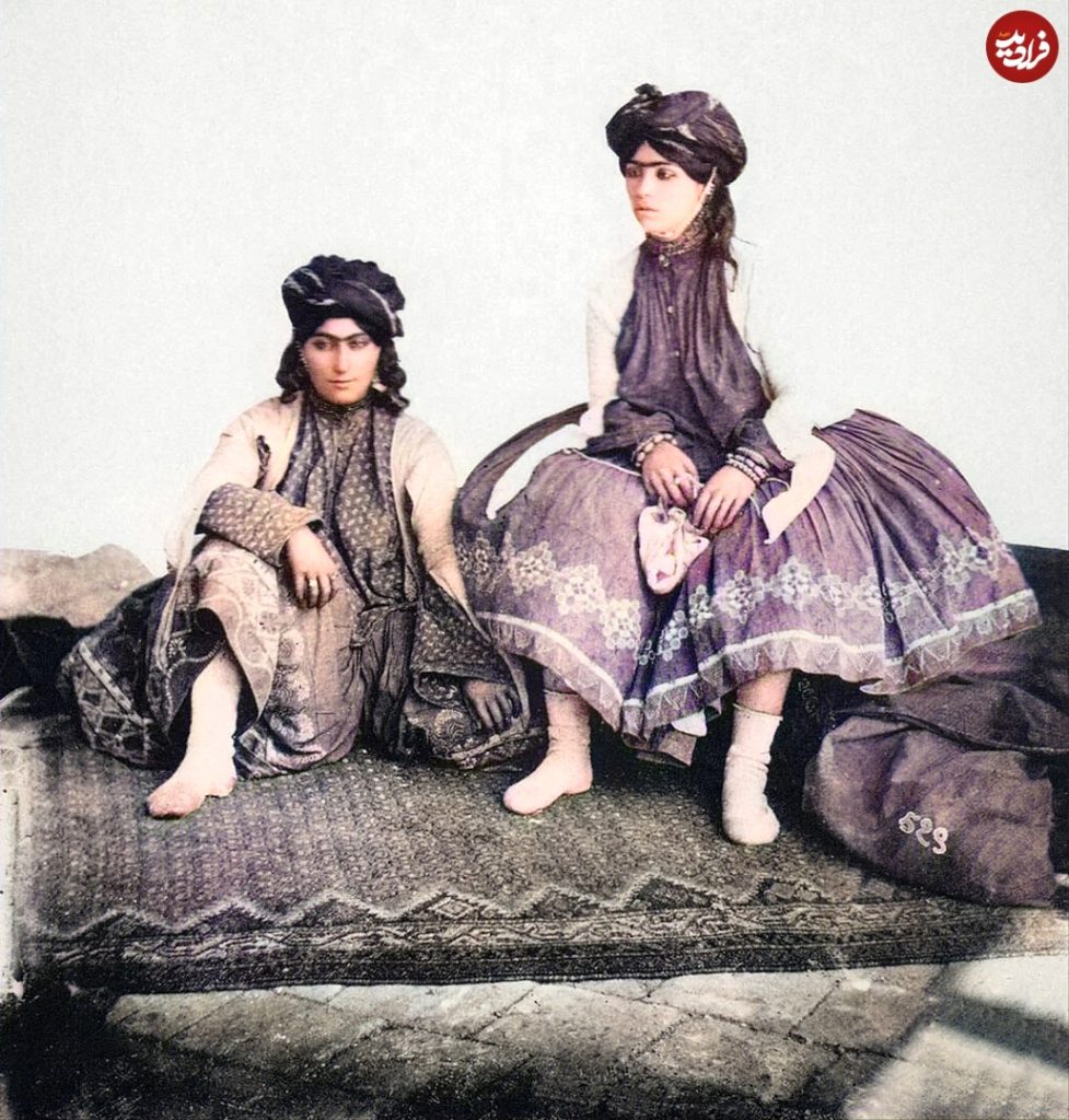 تصاویر/ چهره متفاوت زنان عصر قاجار در عکس‌های رنگی