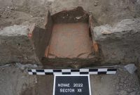 تصاویر/ کشف نادر یک یخچال باستانی که هنوز گوشت دارد