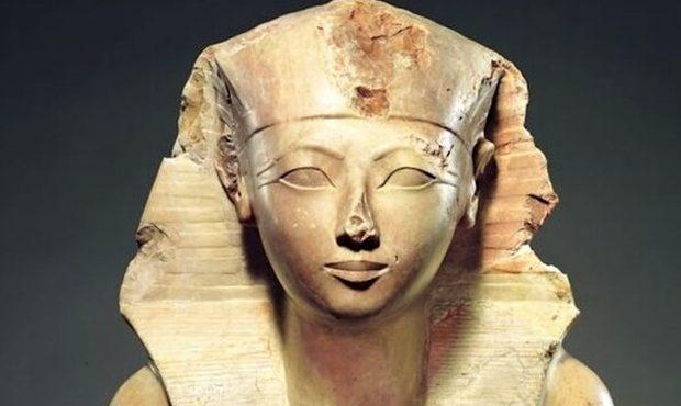 عکس/ ماجرای زنی که فرعون شد