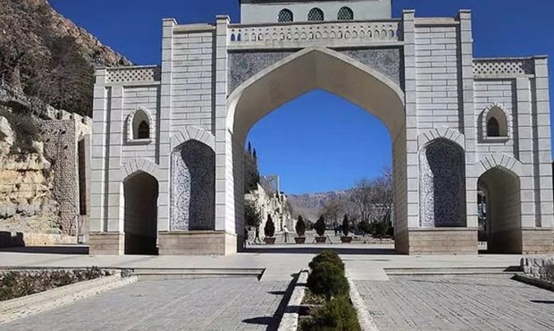عکس/ عکس‌های تاریخی از «دروازه قرآن» شیراز؛ یک قرن قبل